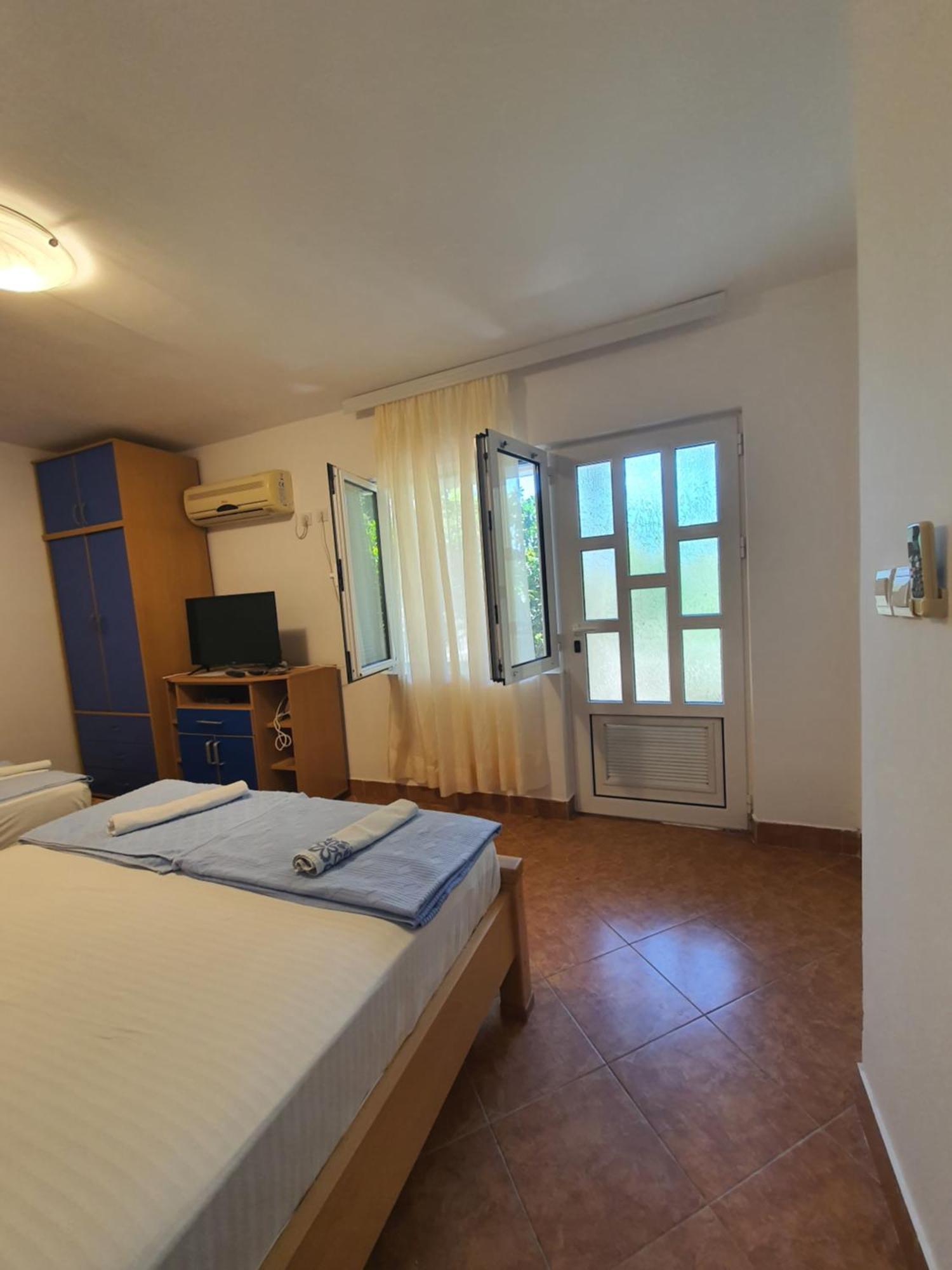 Apartments Petkovic Petrovac Eksteriør bilde