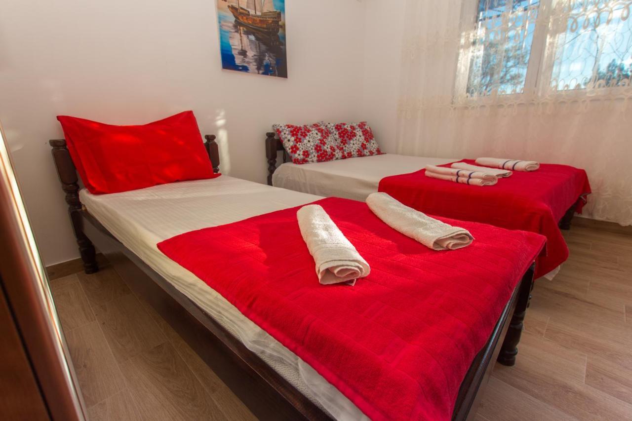 Apartments Petkovic Petrovac Eksteriør bilde